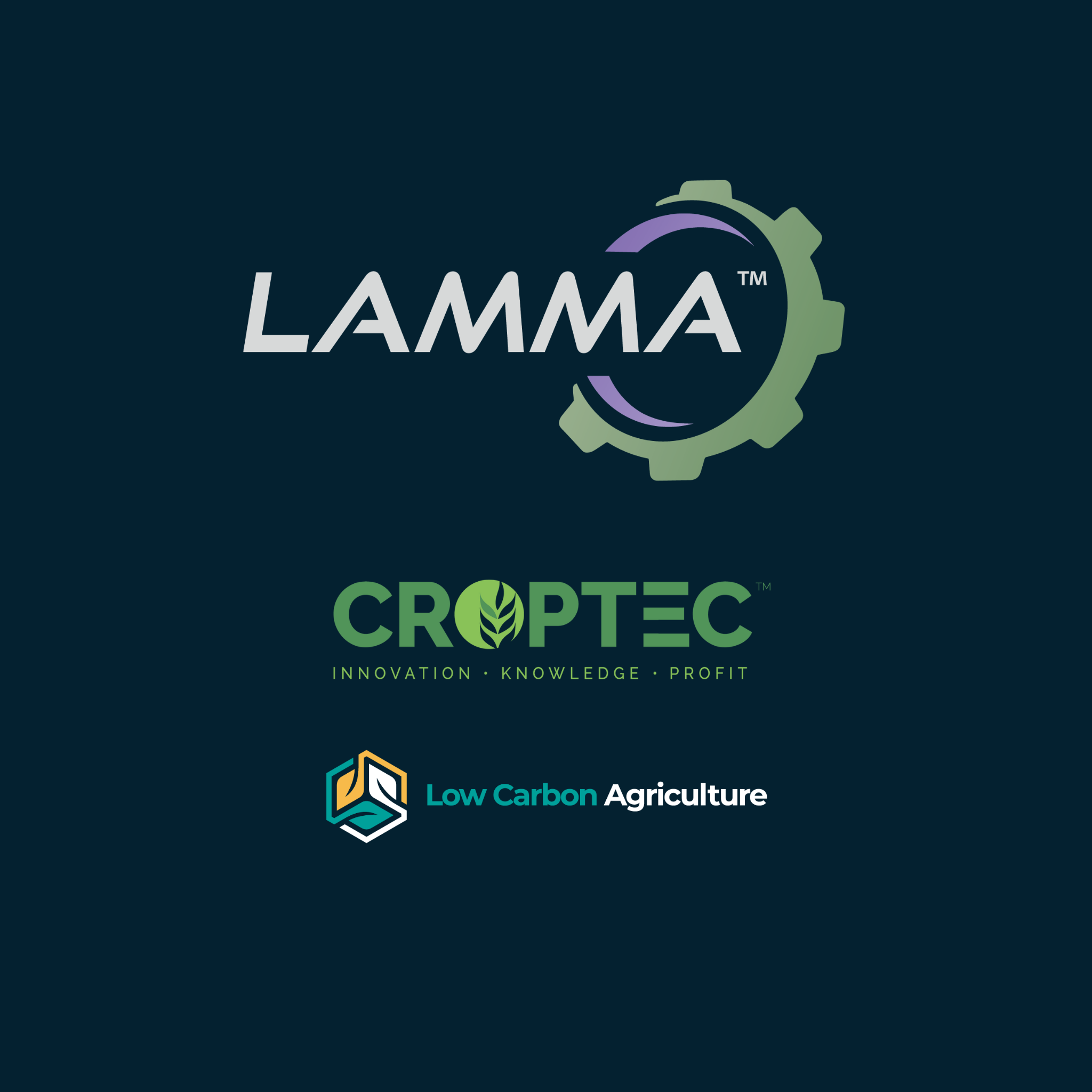 Tractor tow from vehicle to stand - LAMMA 2026
